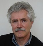 Jörg Scharff, Dr. phil., Dipl. psych., Psychoanalytiker in freier Praxis, (DPV, IPA), Ausbildungstätigkeit bei Pro Familia, am Anna-Freud-Institut Frankfurt und Dozent und Lehranalytiker am Frankfurter Psychoanalytischen Institut, Mitglied in der Kronberger Gruppe